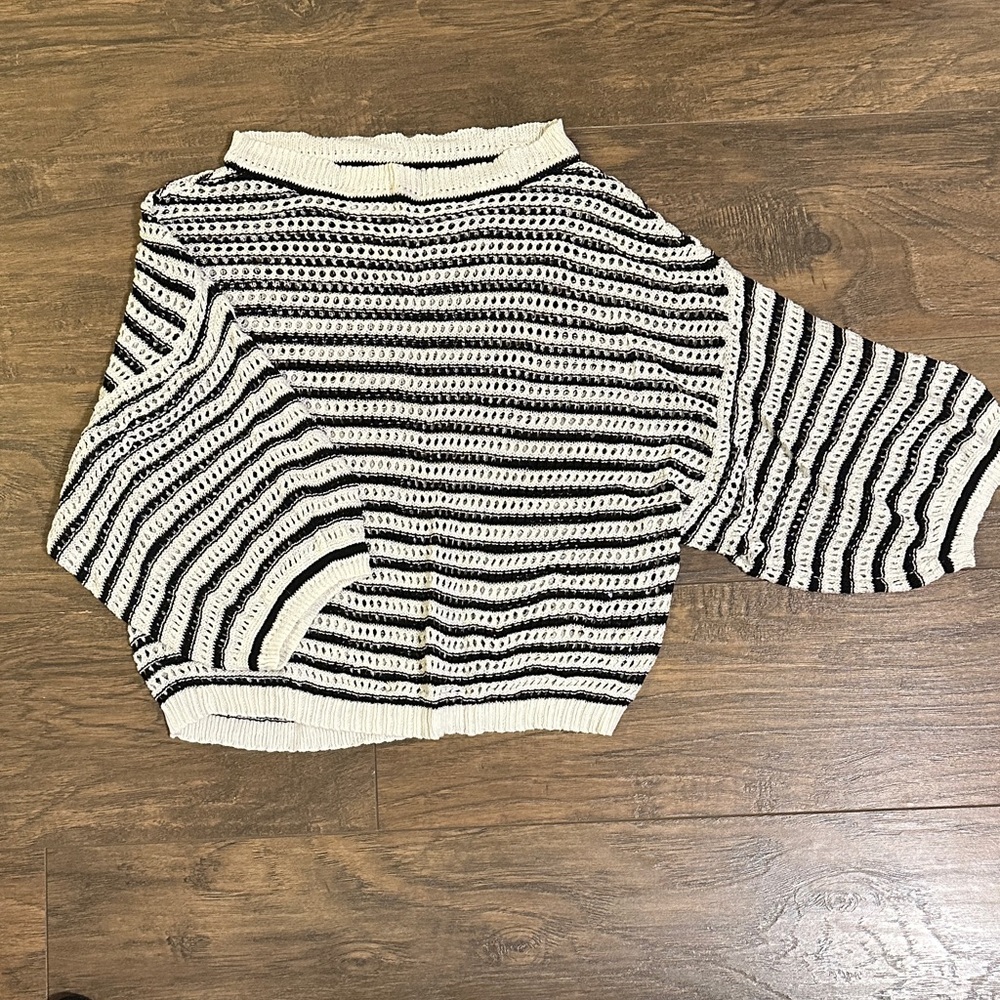 Eleven Six Sweater - Picture 3 of 6